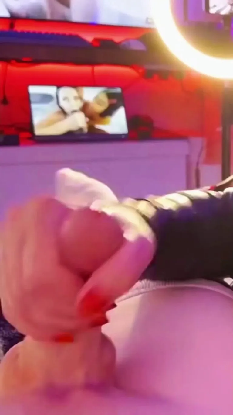 Are you ready to be a dumb boy for mommy?