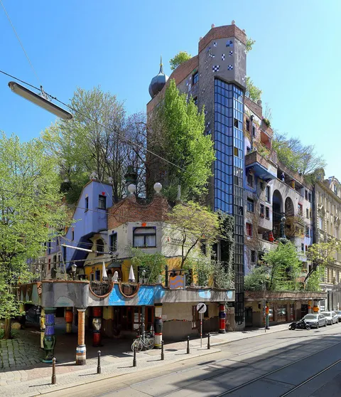 Hundertwasser House , Vienna