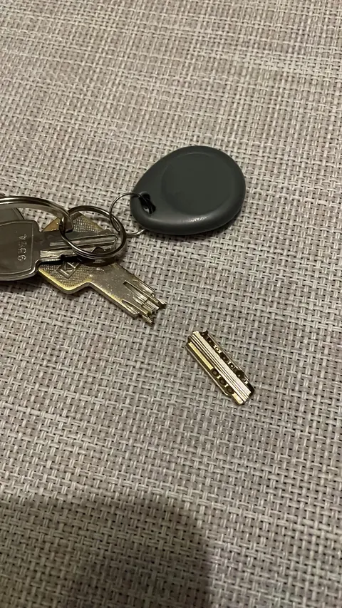 A few days ago my wife broke toilet and now I broke keys