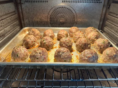 [Homemade] meatball pizza