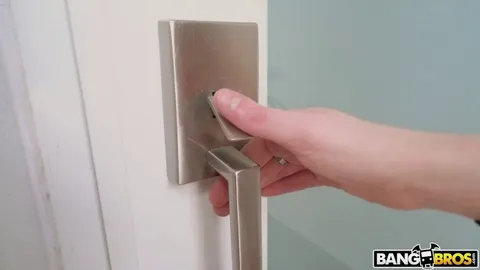 [Renee Rose, 22] &amp; [Venus Vixen, 21] Step Bro Fucks My Little Pussy