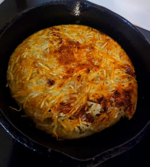 [Homemade] Steak &amp; Eggs on a Potato Pancake