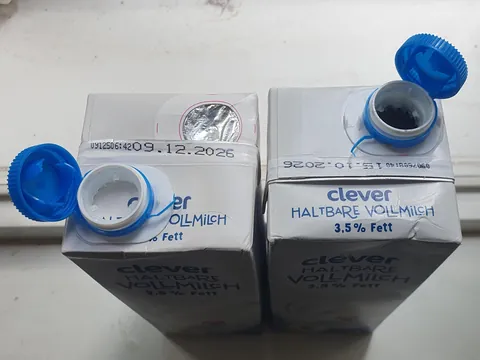 got a milk carton that has cap installed on wrong side