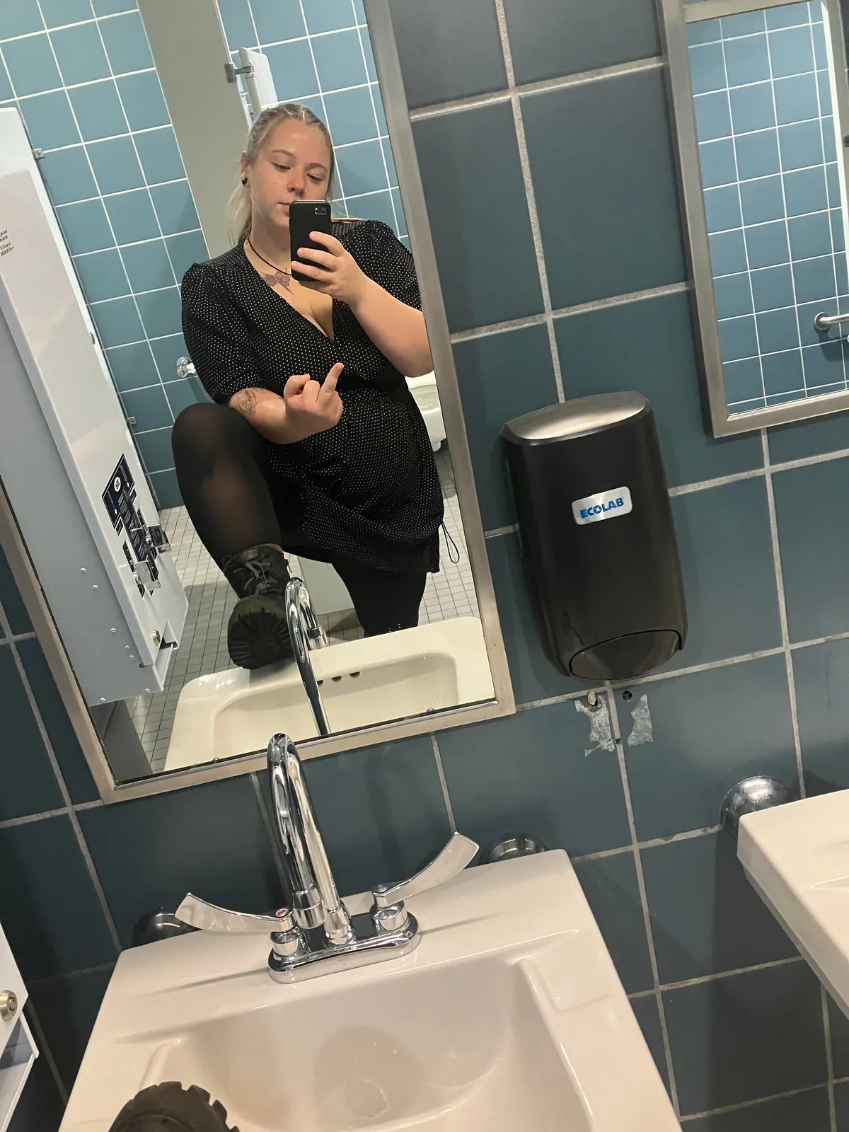 26f i keep getting ghosted, tell me why!