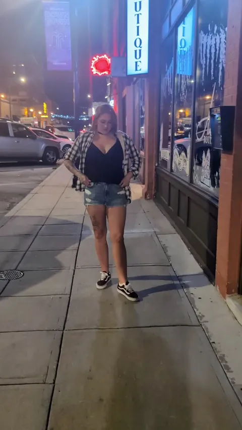 It's fun to show off in public!