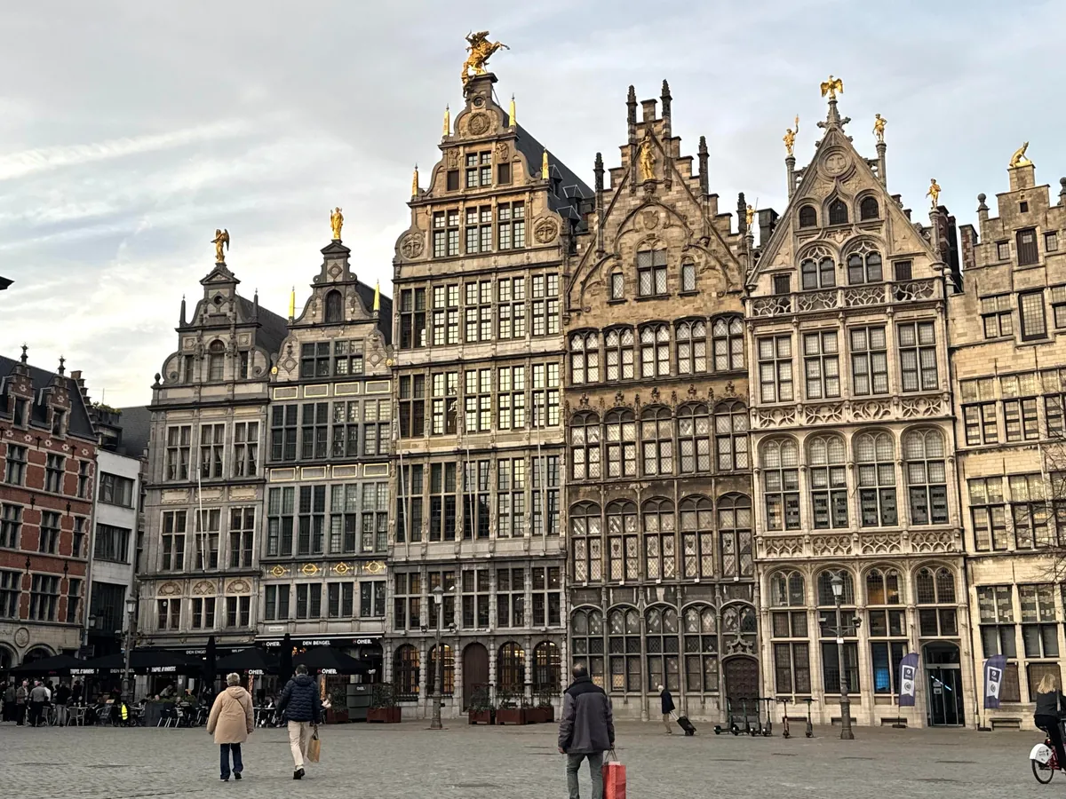 A day in Antwerp, Belgium, autumn 2025.