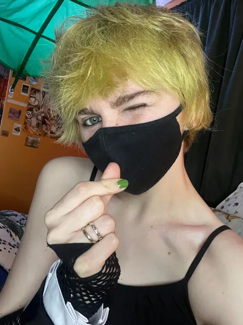 tiny trans femboy anyone? 🏳️‍⚧️🥺👉👈