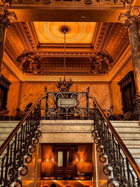 Grand Cafe de Bucarest, Romania