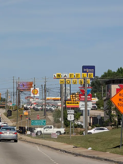 The A from the Uhaul sign lines up perfectly with the Waffle House sign that's missing an A [OC]