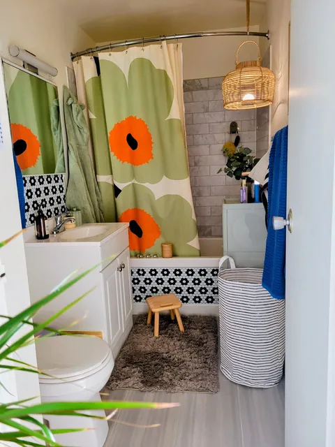 Bathrooms should be cozy too (rental)