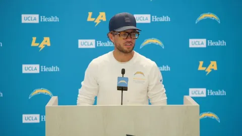 [Highlight] Mike McDaniel: “Today was cool because it’s the youngest I’ll ever be for the rest of my life.”