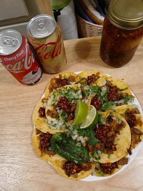 [I ate] 11 "$1" street tacos al pastor