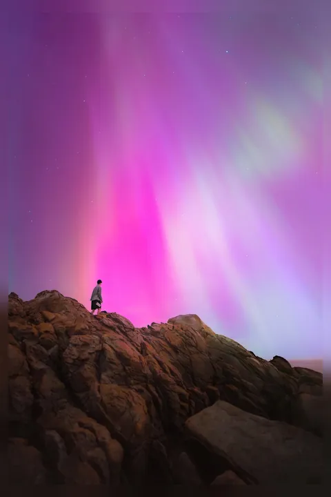 The southern lights over Cosy Nook, Southland NZ