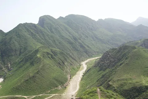 On a 3 week trip around Oman and spent a few days exploring the Dhofar Mountains around Salalah. This has quickly become my new favorite country in the world!