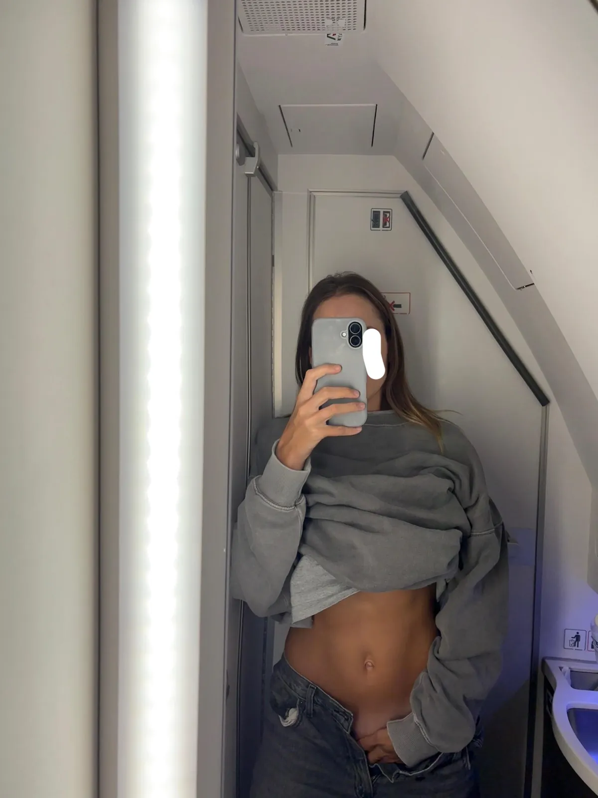 Horny fucking (f)light here