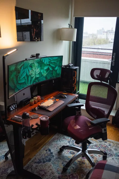 My organized chaotic battlestation