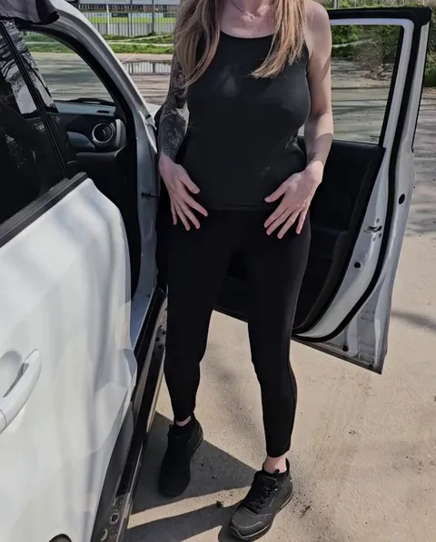 Lost a dare so I had to change in the parking lot.. a couple saw it lol