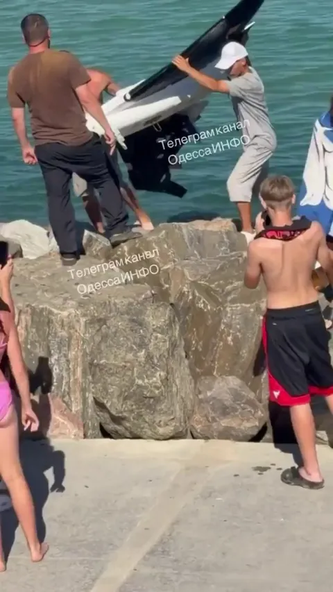 Odessa residents in Ukraine caught a drone from the sea