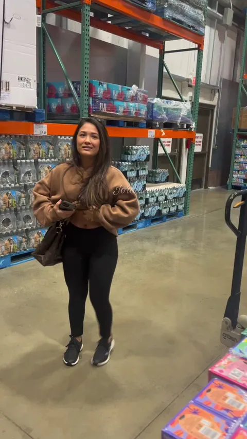 Who likes girls who get topless in public