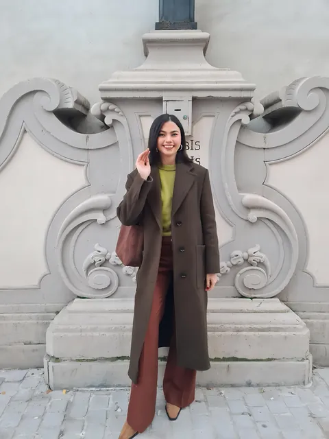 Outfits from the past few weeks! Describe my style!