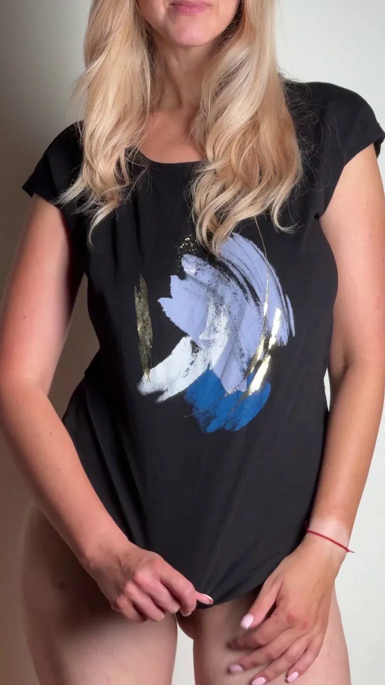 33 and proving milfs age like fine wine