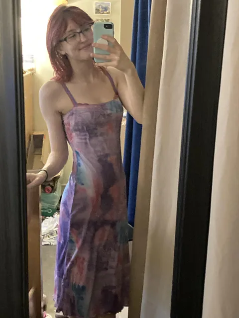 love the way this dress hugs me