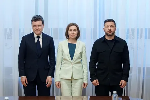 President Nicușor Dan Togheter with Maia Sandu and Volodymyr Zelensky