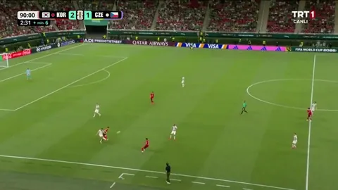 Kim Seung-Gyu (South Korea) save against Czechia 90+3'
