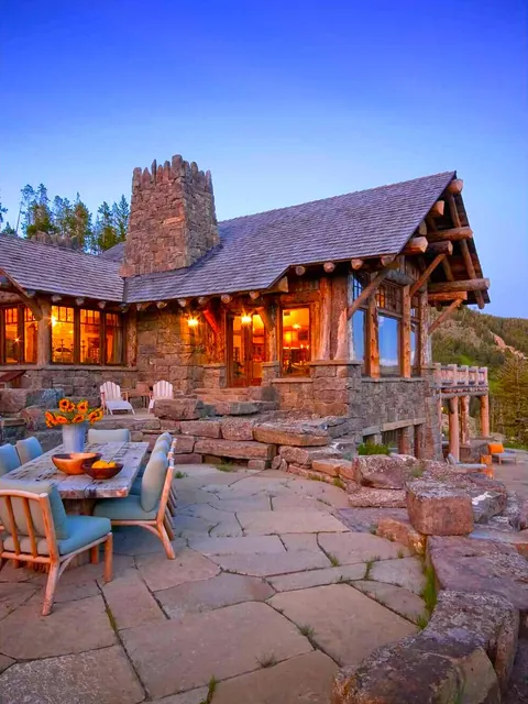 Nice Lodge (Big Sky, Montana, US).