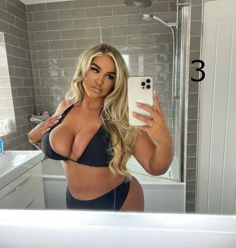 Let's play a game!!!🎲 Choose The Pic That Triggers You The Most And Wait For My Reply To Gamble Your Fate🎲