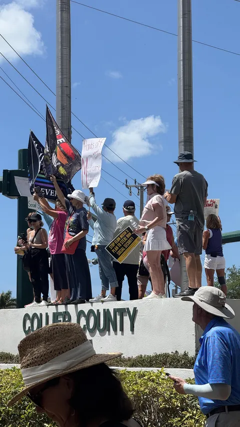 [OC] 2,000 people in a red Florida county came out against Trump