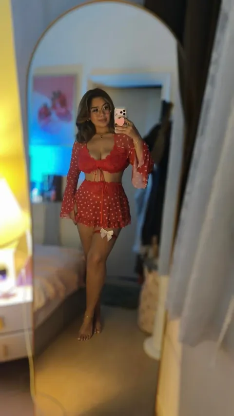 Just got these delivered! 🥰 but… I’m not too sure about the red set. Feels like it’s doing too much on me 🤣 what do we think, keep or send back?