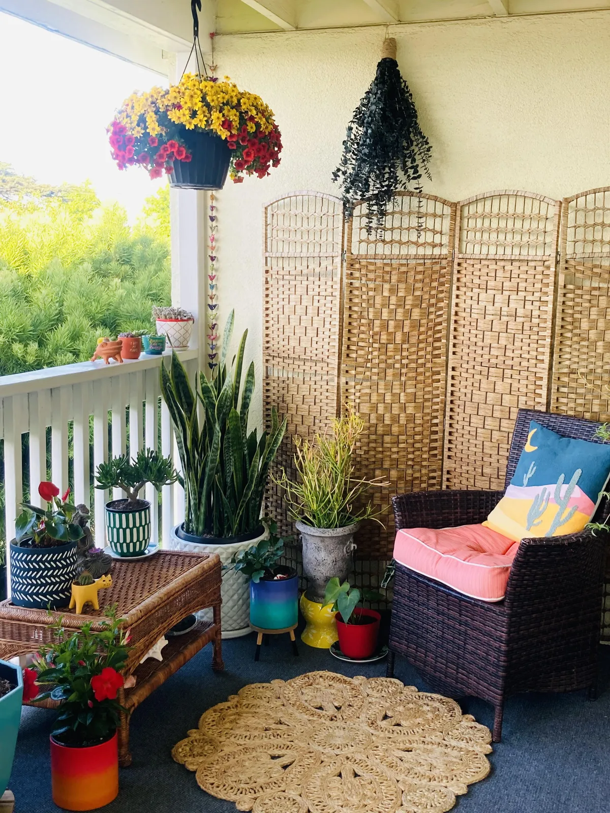 Sunny 🌞 morning in SoCal. Enjoying the birds singing and some good coffee…