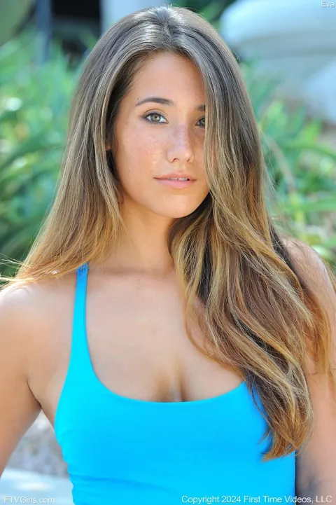 Eva Lovia Beauty