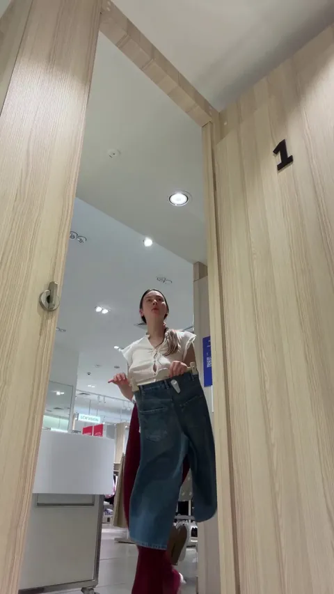 I just forgot to close the door—that happens to me all the time, lol