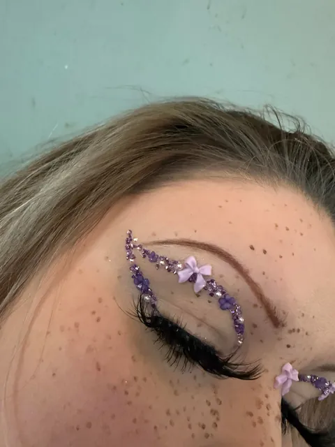 You’ve heard of junk nails, right? Let me introduce you to ✨junk liner✨