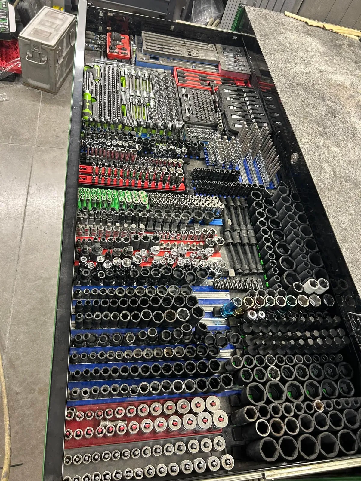 A very organized tool drawer