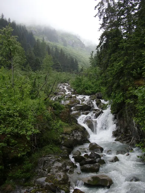 Skagway, Alaska, US [OC][3000x4000]