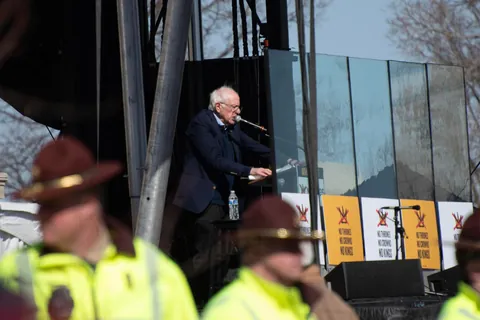 About 100,000 attended the No Kings protest in St. Paul, Minnesota, including a bald eagle