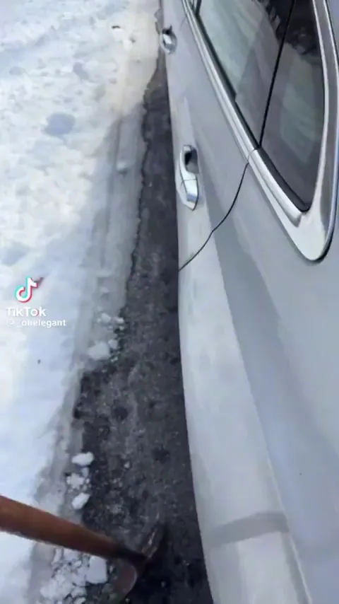 I've never seen a shovel actively avoid work before