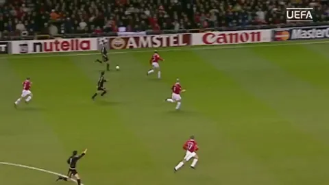 25 years ago today (April 19th) - Real Madrid's Fernando Redondo makes this lovely dribble over Man United's Henning Berg to provide the goal to Raúl in this Champions League QF match at Old Trafford