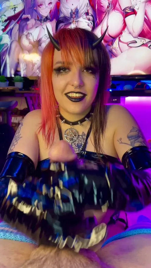 Awww what’s wrong, you can’t take it anymore 