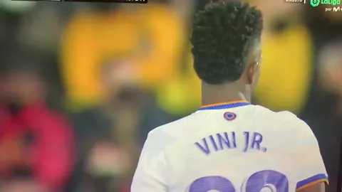Vini Jr dancing in front of the Mallorca fans who reportedly were chanting racist things at him.