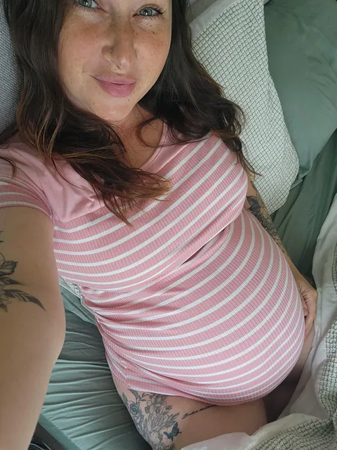 My big pregnant nipples are so suckable