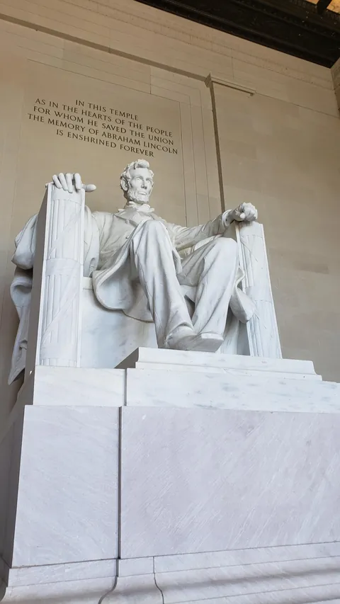 A trip to Washington D.C. during shutdown and thoughts of a European about the US capital