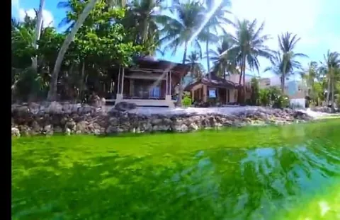 Heart's Harlan Beach Villa: another sketchy business?