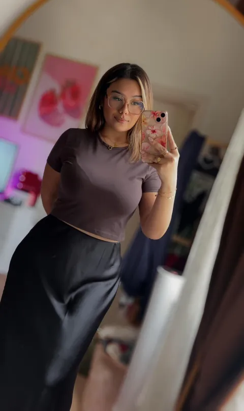 Took myself out on a solo date… but it feels like something’s missing 👀 [F]