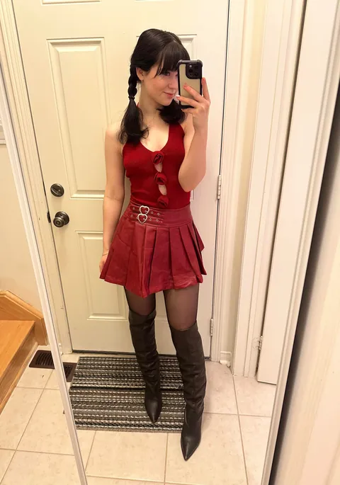 Which outfit is best?