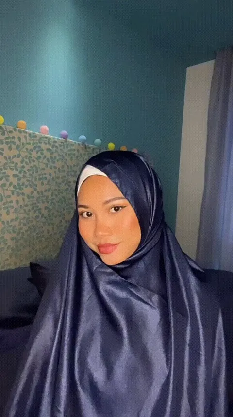 Can I send you nudes without my hijab on?