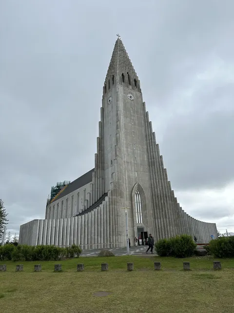 Cathedral in Reykjavik made to look like basalt volcanic columns 
